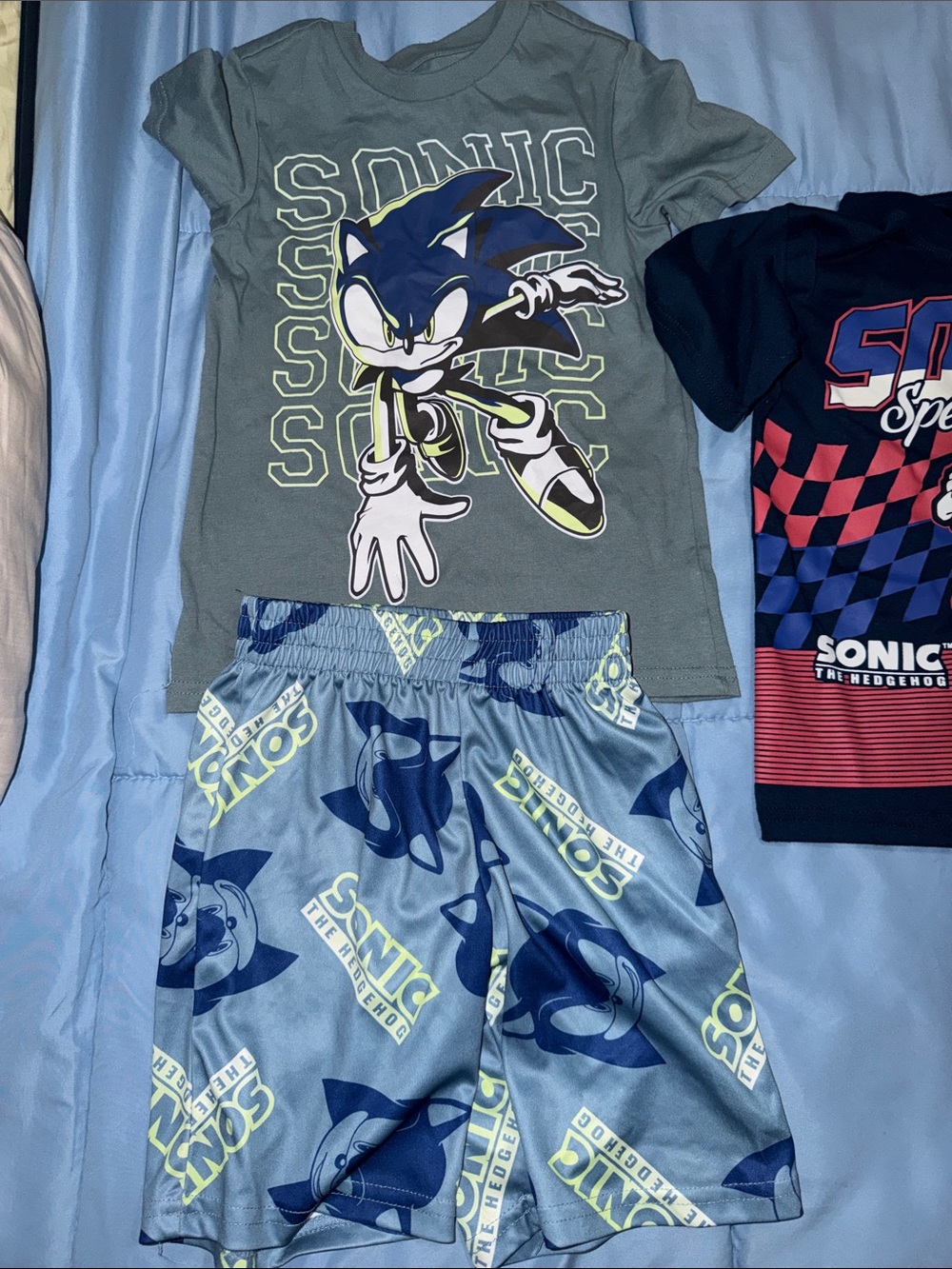 Sonic the Hedgehog Boys Tees (13) and Shorts Set (1). All 13 shirts & 1 set.